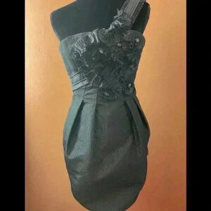 BCBGMAXAZRIA One Shoulder Floral Dress